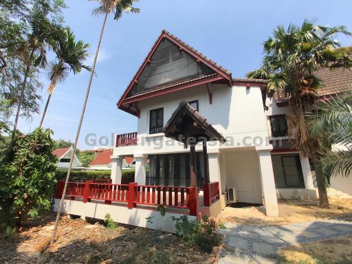 3-Bedrooms Thai style House in Compound - Dusit
