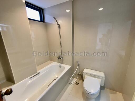 Big 4-Bedrooms Apartment - Sukhumvit 49