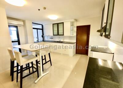 Big 4-Bedrooms Apartment - Sukhumvit 49