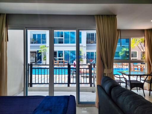 Studio Condo in Avenue Residence Central Pattaya C011111