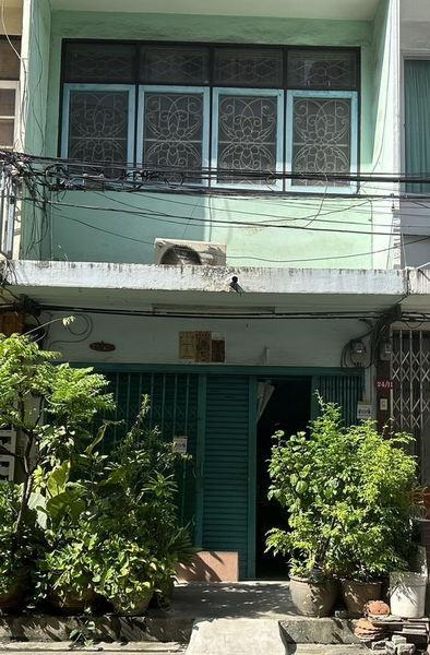 For Rent Bangkok Shophouse Sukhumvit BTS Phra Khanong Watthana