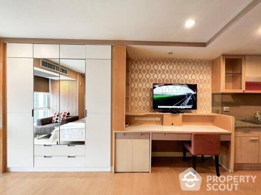 1-BR Condo at The Trendy Condominium near BTS Nana