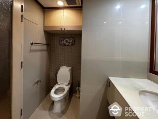 1-BR Condo at The Trendy Condominium near BTS Nana