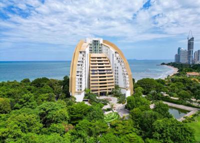 3 Bedrooms Condo in The Cove Pattaya Wongamat C011069