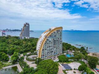 3 Bedrooms Condo in The Cove Pattaya Wongamat C011069