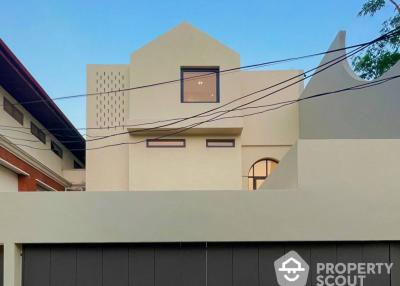 2-BR House at Root House Ari By Lesmo near BTS Sanam Pao