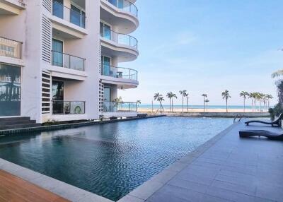 Beachfront Jomtien Residence for Sale