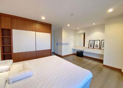2 Bedrooms Condo in Sky Beach Wongamat C007887