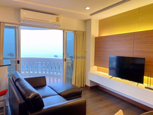 2 Bedrooms Condo in Sky Beach Wongamat C007887