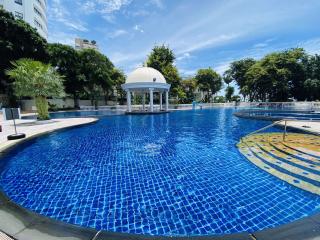 2 Bedrooms Condo in Sky Beach Wongamat C007887