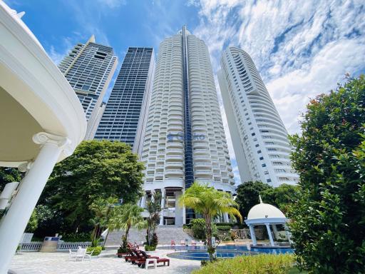 2 Bedrooms Condo in Sky Beach Wongamat C007887