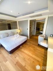 1-BR Condo at Nusa State Tower Condominium near BTS Saphan Taksin