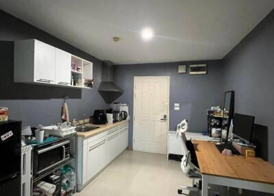 2-BR Condo at The Link Sukhumvit 50 near BTS On Nut