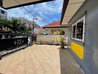 2 Bedrooms Villa / Single House in Royal Park Village Jomtien H011309