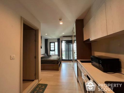 Studio Condo at Life One Wireless near BTS Phloen Chit