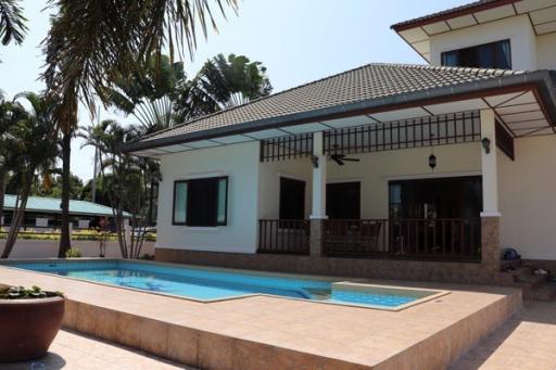 Natural Hill 3 bedroom pool villa for rent Hua Hin