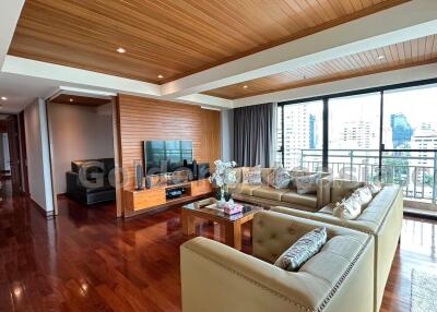 2-Bedrooms condo with large balcony overlooking park - Sukhumvit 8