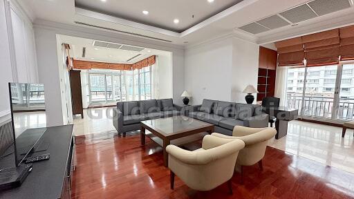 4-Bedroom Penthouse with huge terrace - Ploenchit BTS