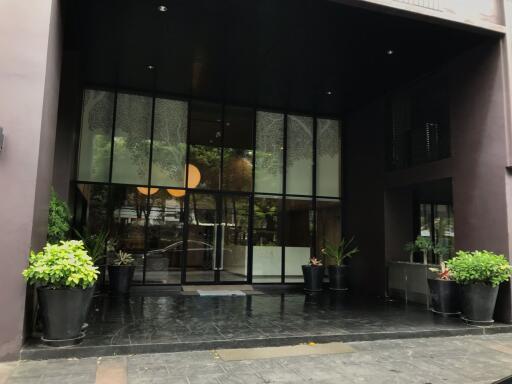 1 bed Condo in Noble Reveal Khlong Tan Nuea Sub District C018814