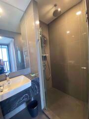 Studio bed Condo in Ashton Chula - Silom Mahaphruettharam Sub District C018245