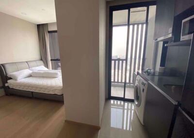 Studio bed Condo in Ashton Chula - Silom Mahaphruettharam Sub District C018245