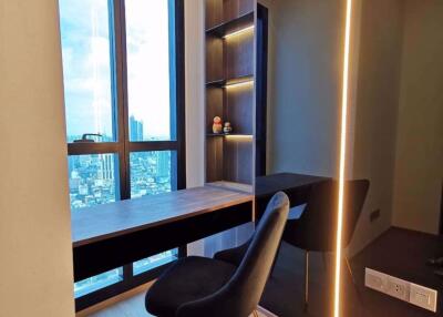 1 bed Condo in Ashton Chula - Silom Mahaphruettharam Sub District C018227