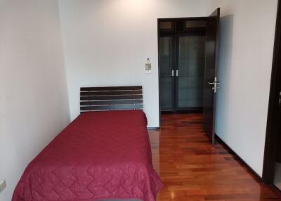 2 bed Condo in Noble Ora Khlong Tan Nuea Sub District C018054