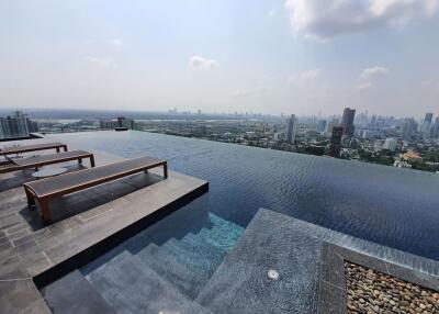 1 bed Condo in Siamese Exclusive Sukhumvit 42 Phra Khanong Sub District C017450