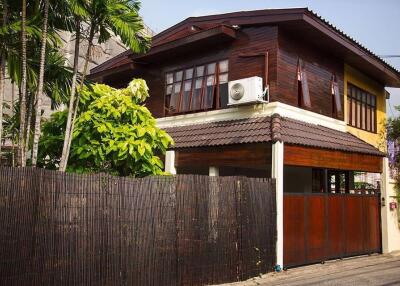 3 bed House Din Daeng Sub District H017219