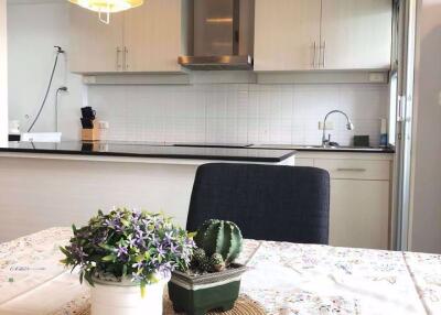 1 bed Condo in Condo One X Sathorn-Narathiwat Yan Nawa District C014183