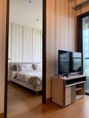 1 bed Condo in The Lumpini 24 Khlongtan Sub District C013537