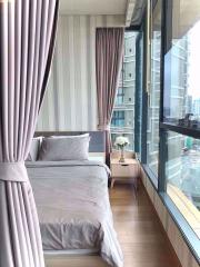 1 bed Condo in The Lumpini 24 Khlongtan Sub District C013537