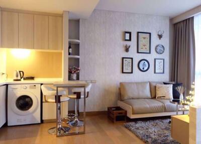 1 bed Condo in The Lumpini 24 Khlongtan Sub District C10353