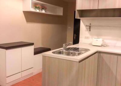 2 bed Condo in Belle Grand Rama 9 Huai Khwang Sub District C06846