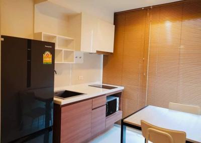 Fuse Chan-Sathorn 1-Bedroom 1-Bathroom Fully-Furnished Condo for Rent