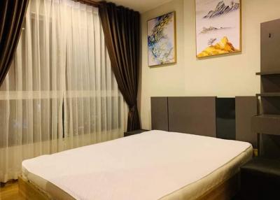 Fuse Chan-Sathorn 1-Bedroom 1-Bathroom Fully-Furnished Condo for Rent