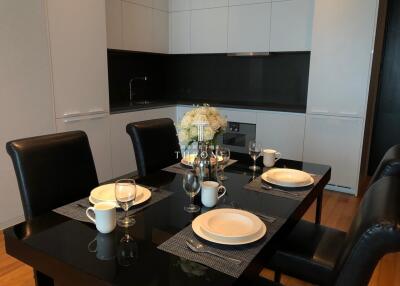 Modern kitchen with dining area