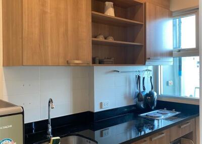 Hive Sukhumvit 65 1-Bedroom 1-Bathroom Fully-Furnished Condo for Rent