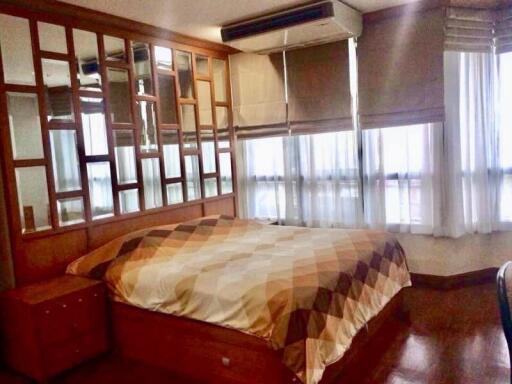 President Place 2-Bedroom 2-Bathroom Fully-Furnished Condo for Rent