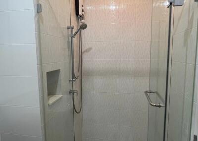 The Niche Pride Thonglor-Phetchaburi 1-Bedroom 1-Bathroom Fully-Furnished Condo for Rent