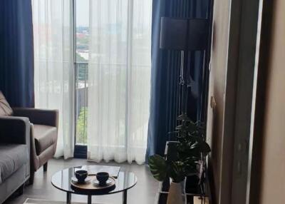 OKA HAUS Sukhumvit 36 1-Bedroom 1-Bathroom Fully-Furnished Condo for Rent