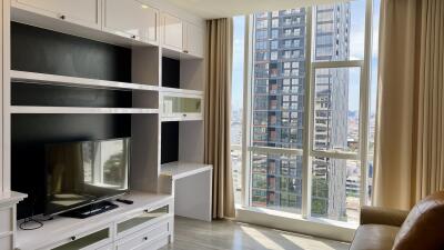 1-Bedroom 2-Bathroom Fully-Furnished with walk-in closet/wardrobe for Rent