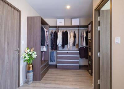 Ideo Mobi Sukhumvit 66 2-Bedroom 2-Bathroom Fully-Furnished Condo for Rent