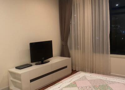 Baan Siri 31 2-Bedroom 2-Bathroom Fully-Furnished Condo for Rent