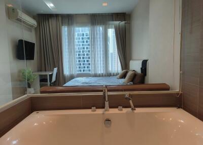 Siri @ Sukhumvit 2-Bedroom 2-Bathroom Fully-Furnished Condo for Rent