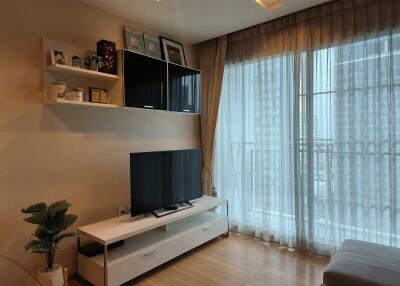 Siri @ Sukhumvit 2-Bedroom 2-Bathroom Fully-Furnished Condo for Rent