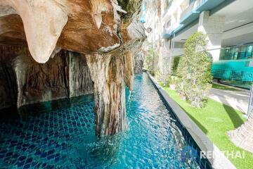 Sale Laguna Beach Resort 2  Studio loft Pool view