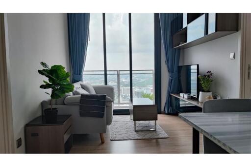 A Beautiful Bird View Delux Condo/ Cutting throat price at 8.18 million (+ tenant agreement)
