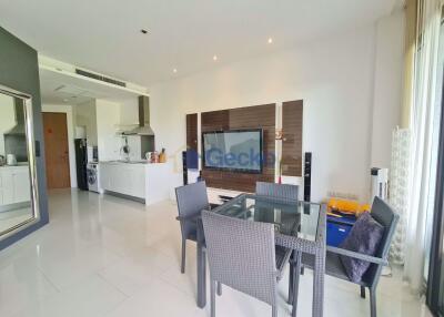 2 Bedrooms Condo in Sanctuary Wongamat C010142