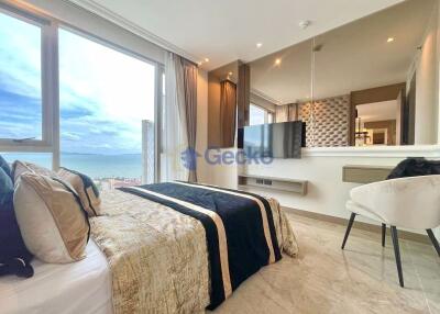 2 Bedrooms Condo in The Riviera Ocean Drive Jomtien C011140